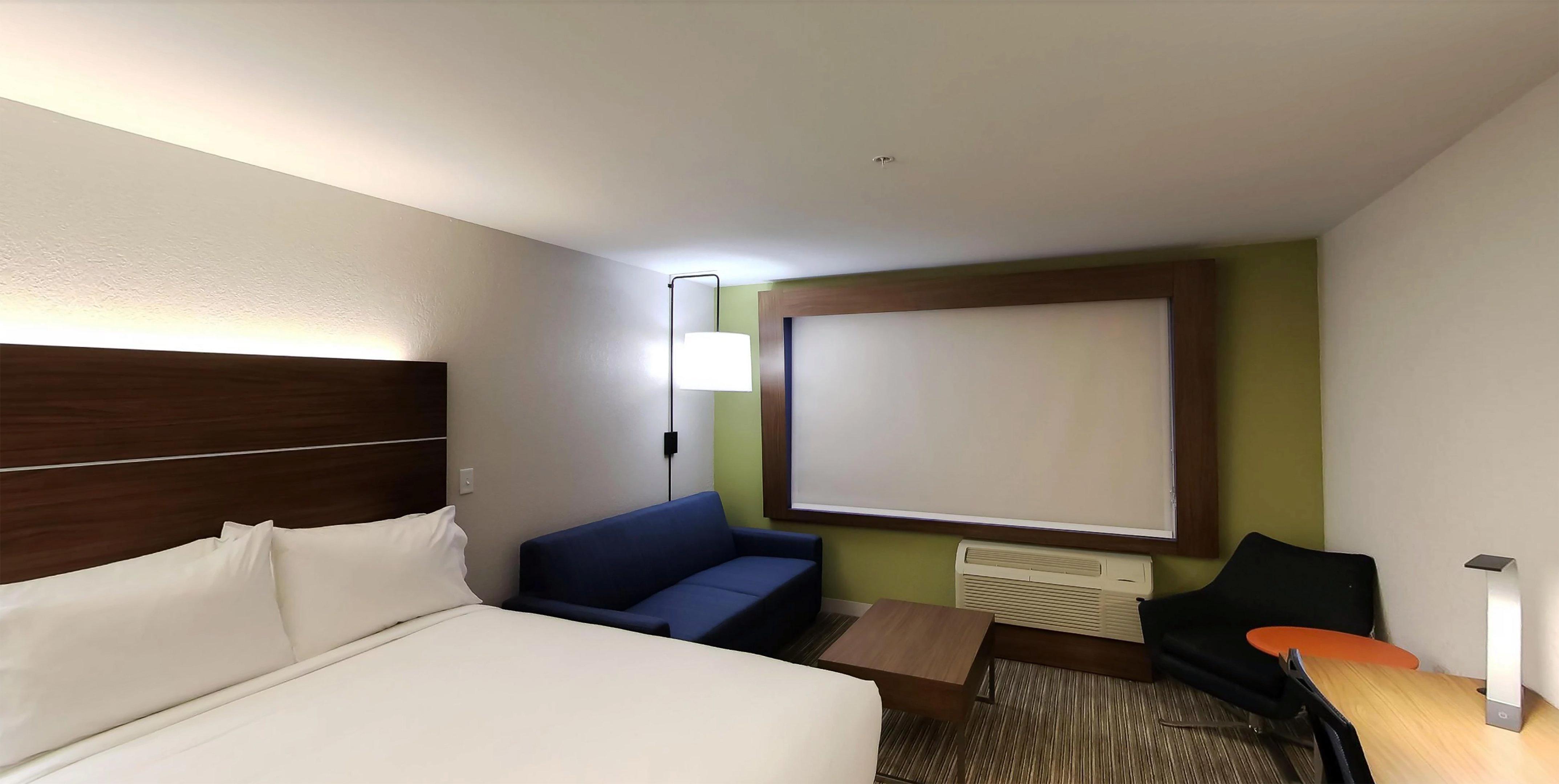 Holiday Inn Express & Suites - Detroit Northwest - Livonia By Ihg Exterior photo